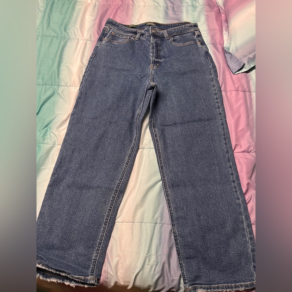 Dark wash, wild fable, straight legged jeans!